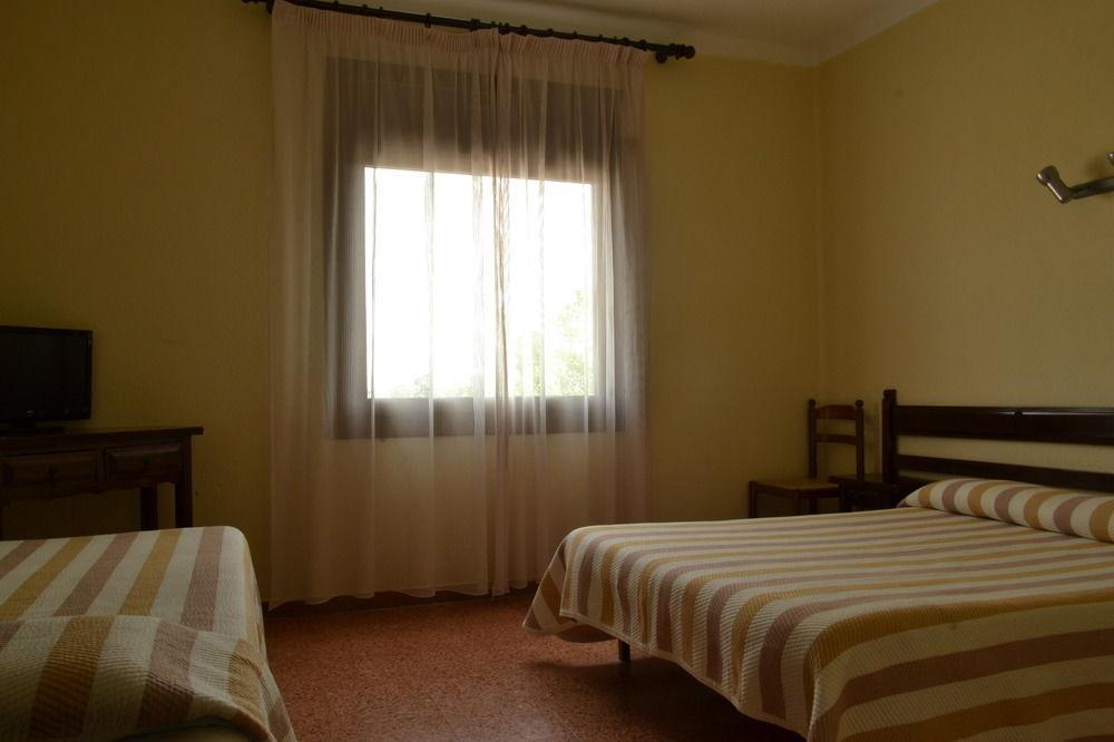 Hostal L'Esplai Viladamat Zewnętrze zdjęcie